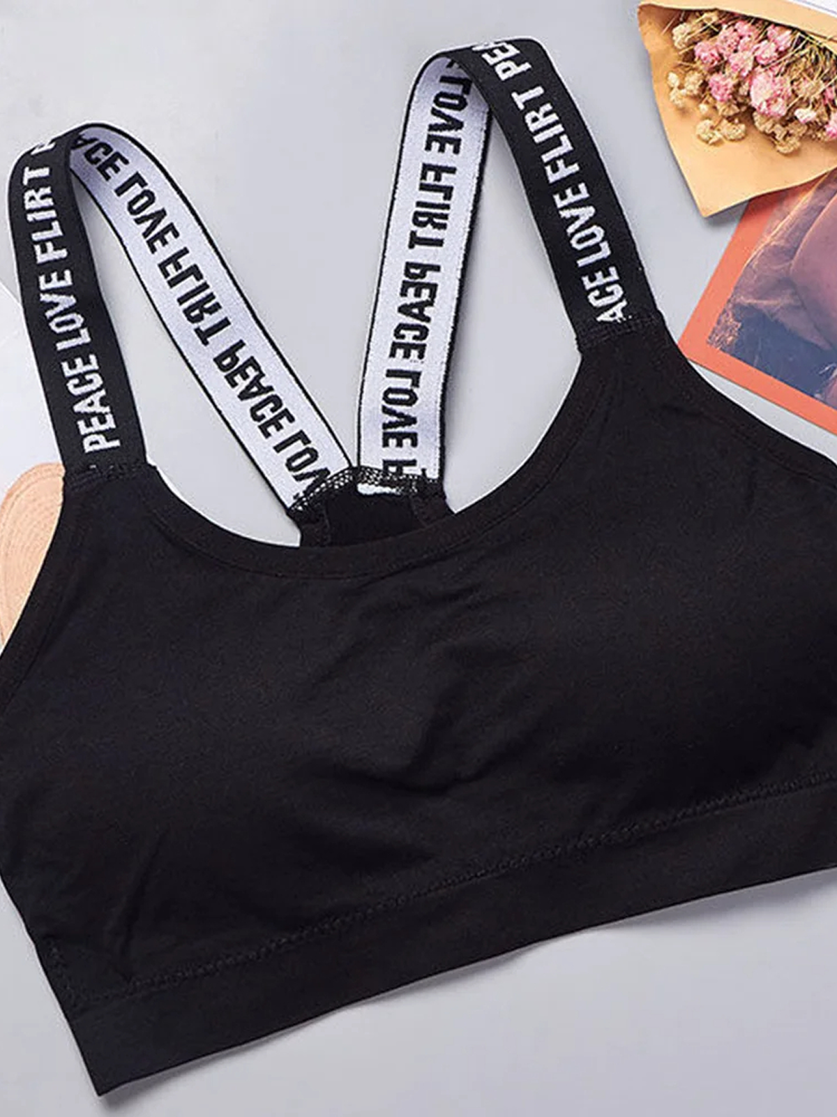 Women's Wireless Sports Bra with Heart Back Strap - Yoga Fitness Support